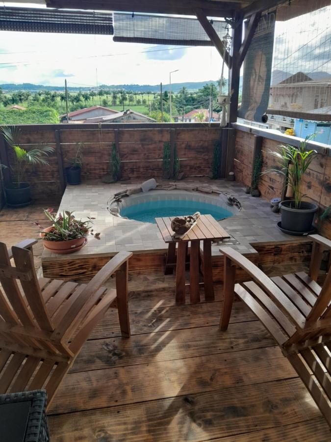Kami Lodge F3 Jacuzzi Riviere-Salee Exterior photo