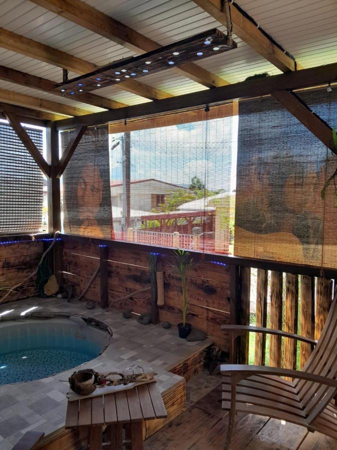 Kami Lodge F3 Jacuzzi Riviere-Salee Exterior photo